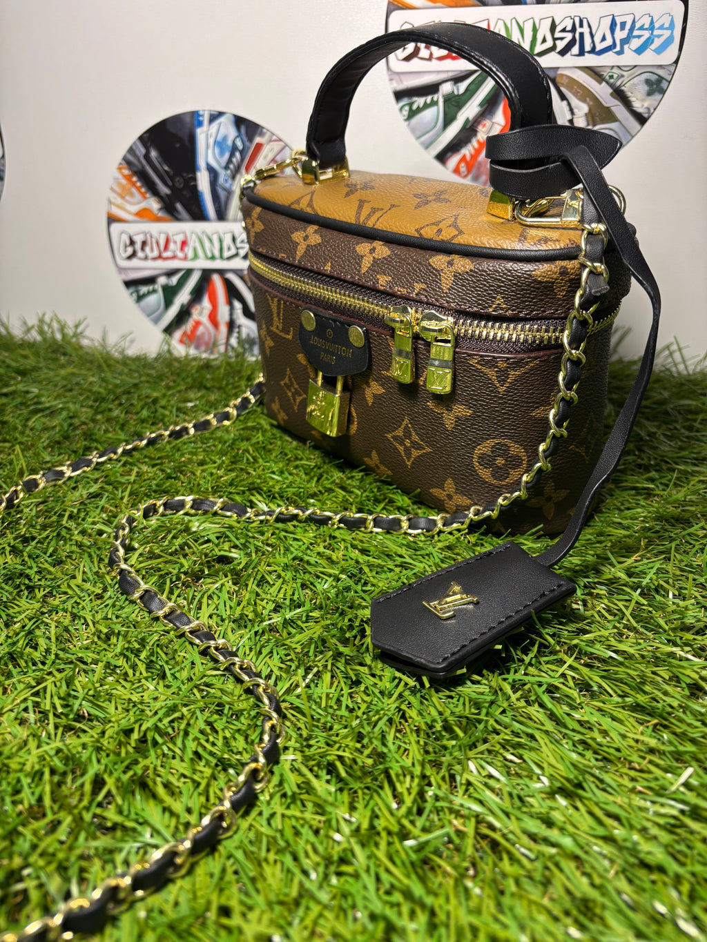 Louis Vuitton Vanity PM in tela Monogram Reverse