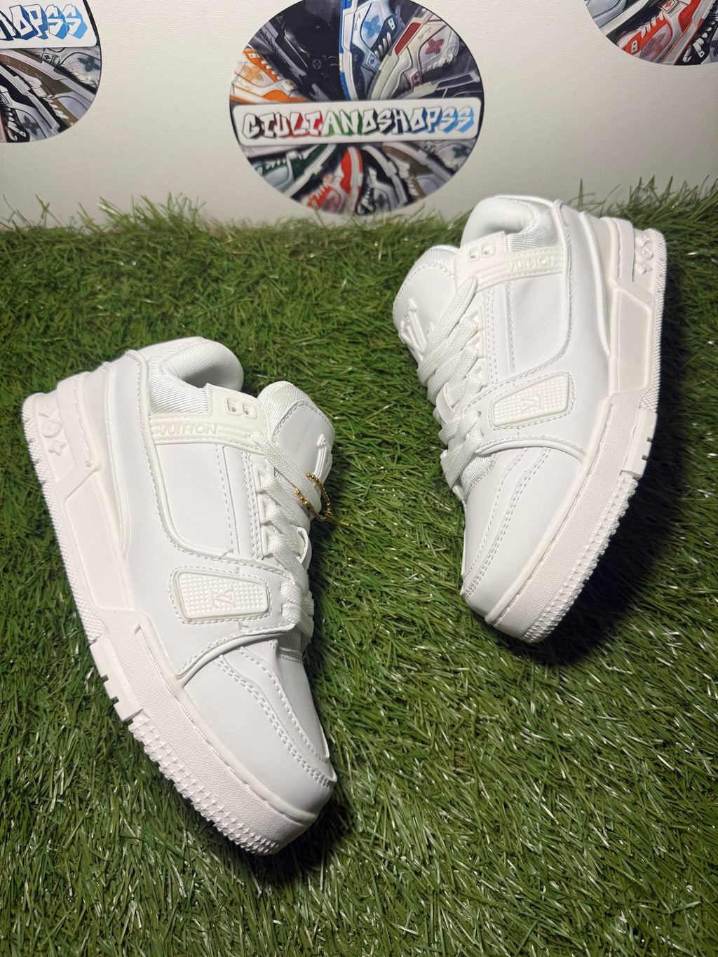 Louis Vuitton Trainer -  Total White