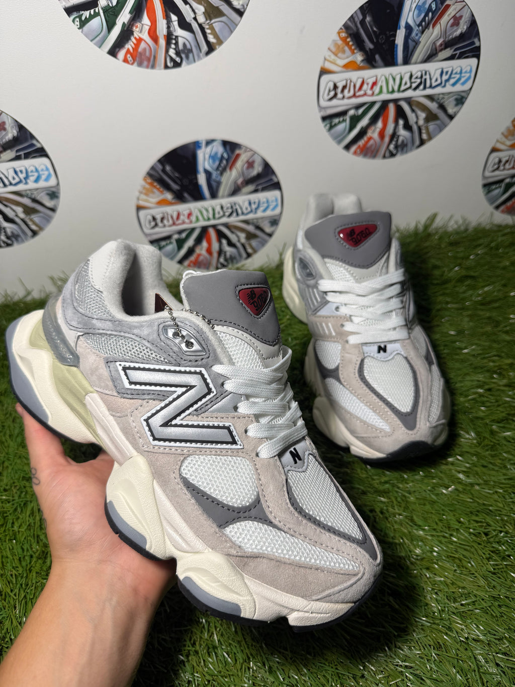 New Balance 9060 - Grey/White