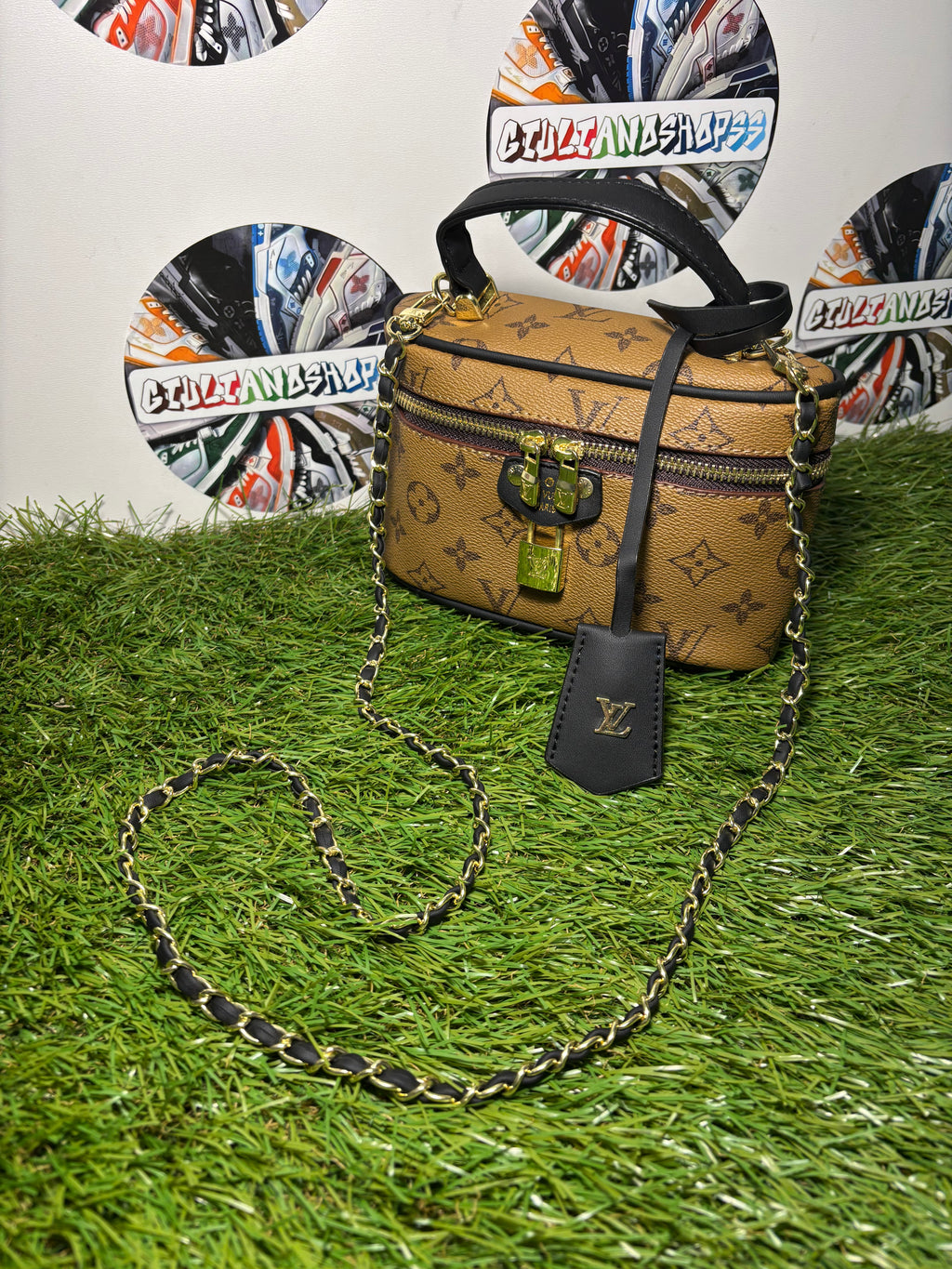 Louis Vuitton Vanity PM in tela Monogram Reverse Marroncino Chiaro