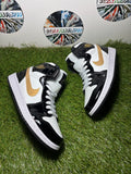 Nike Air Jordan 1 High - Black/Gold