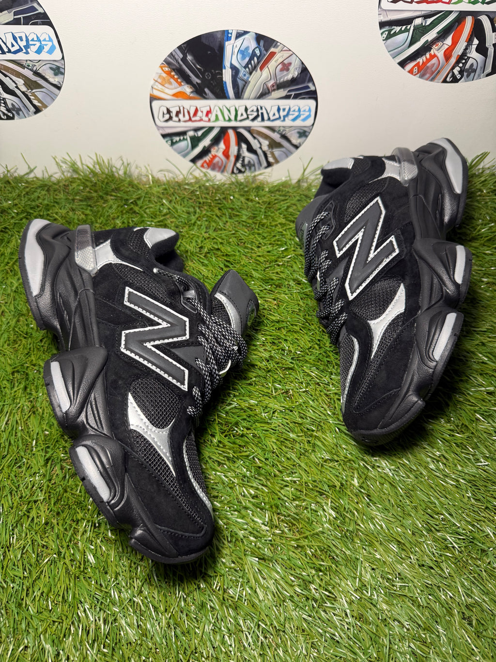 New Balance 9060 - Black/Silver