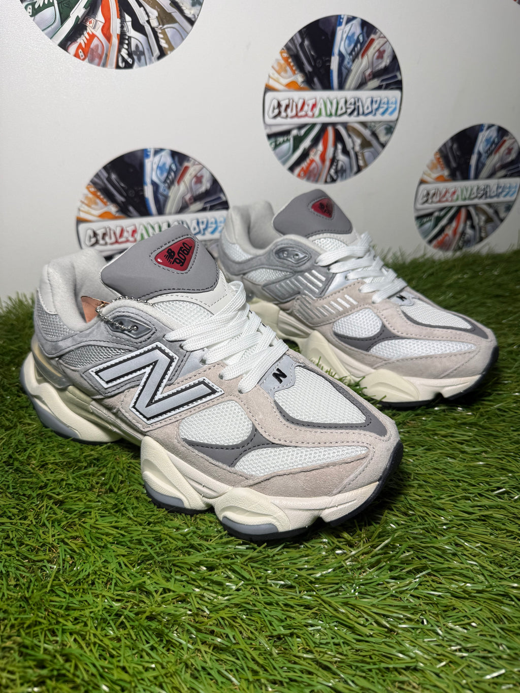 New Balance 9060 - Grey/White