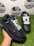Louis Vuitton Trainer -  Total Black