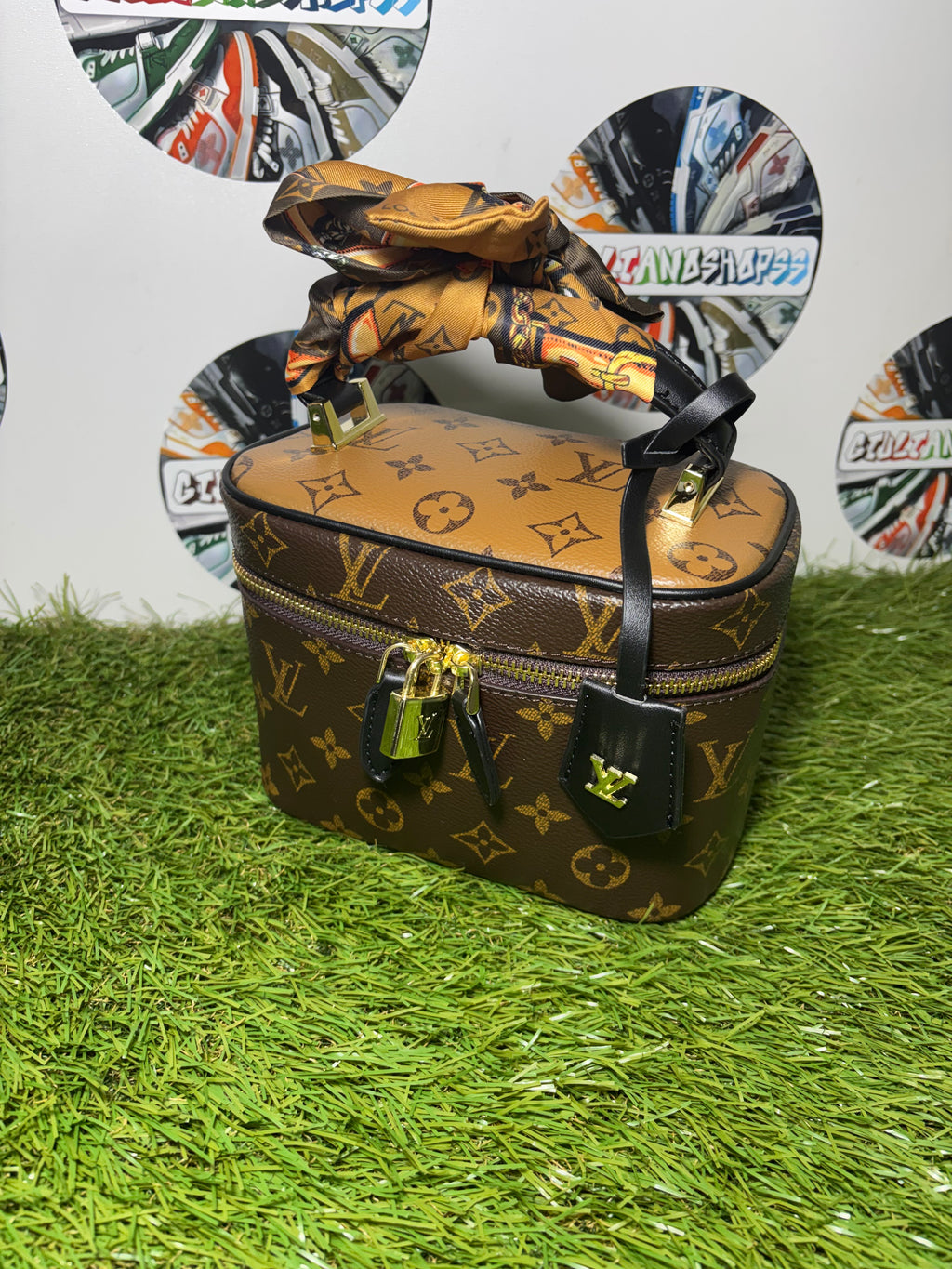 Louis Vuitton Monogram Reverse Canvas Vanity PM (senza tracolla)