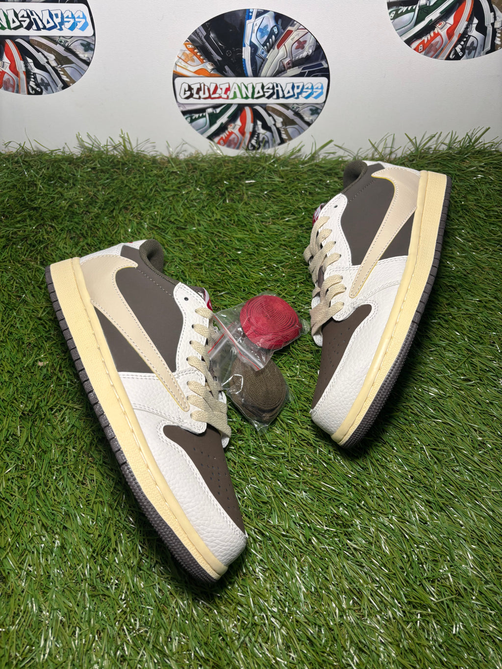 Nike Air Jordan 1 Low travis scott - Grey/White