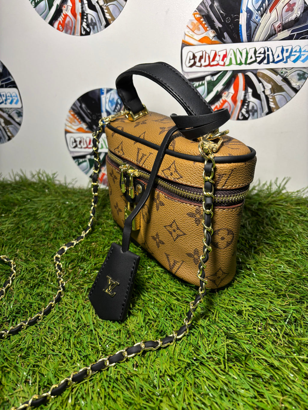 Louis Vuitton Vanity PM in tela Monogram Reverse Marroncino Chiaro