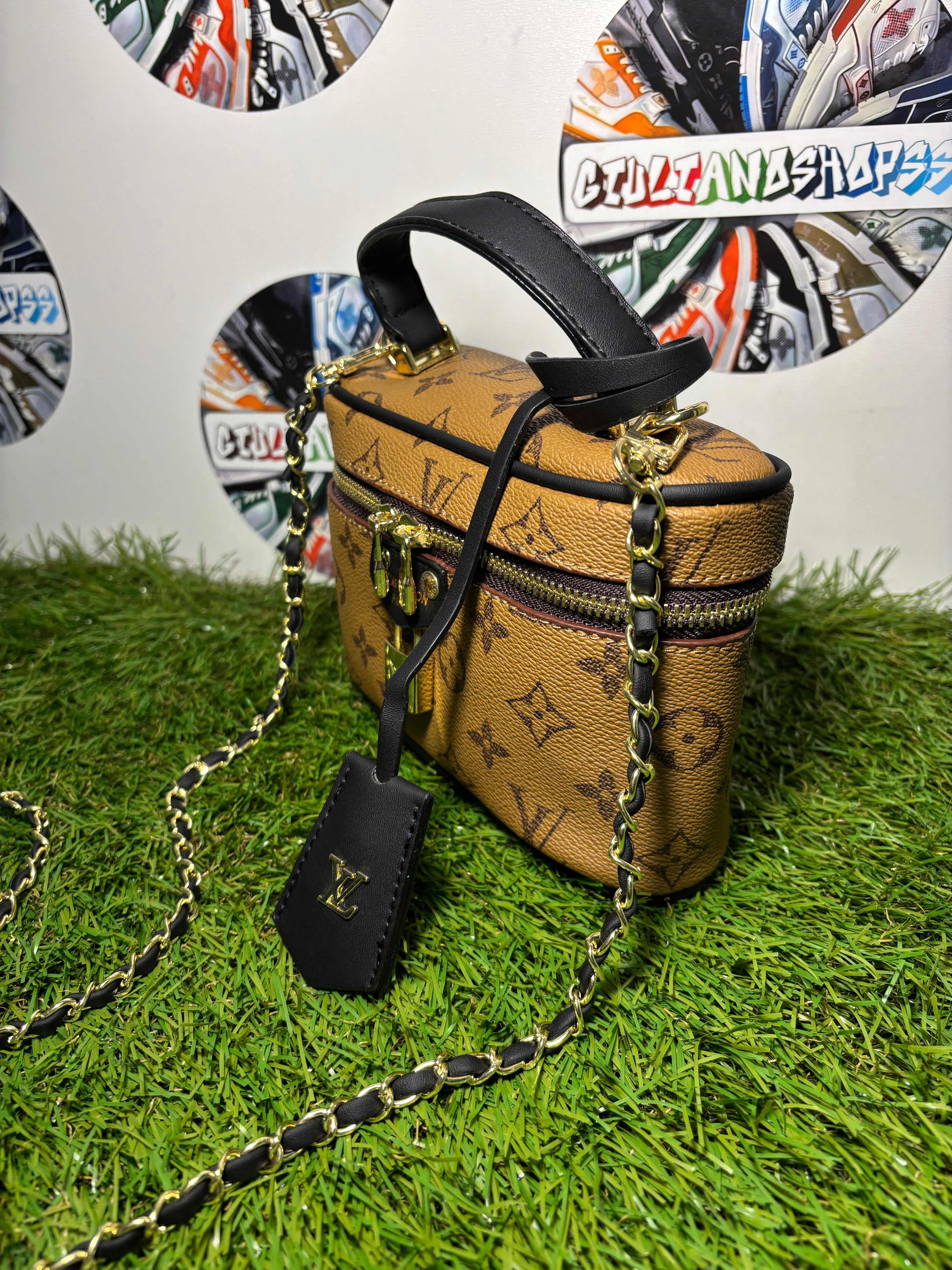 Louis Vuitton Vanity PM in tela Monogram Reverse Marroncino Chiaro