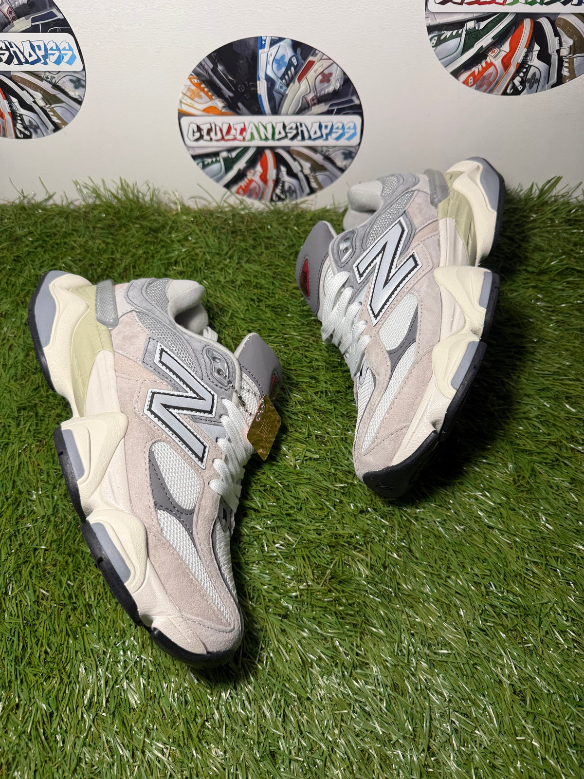 New Balance 9060 - Grey/White