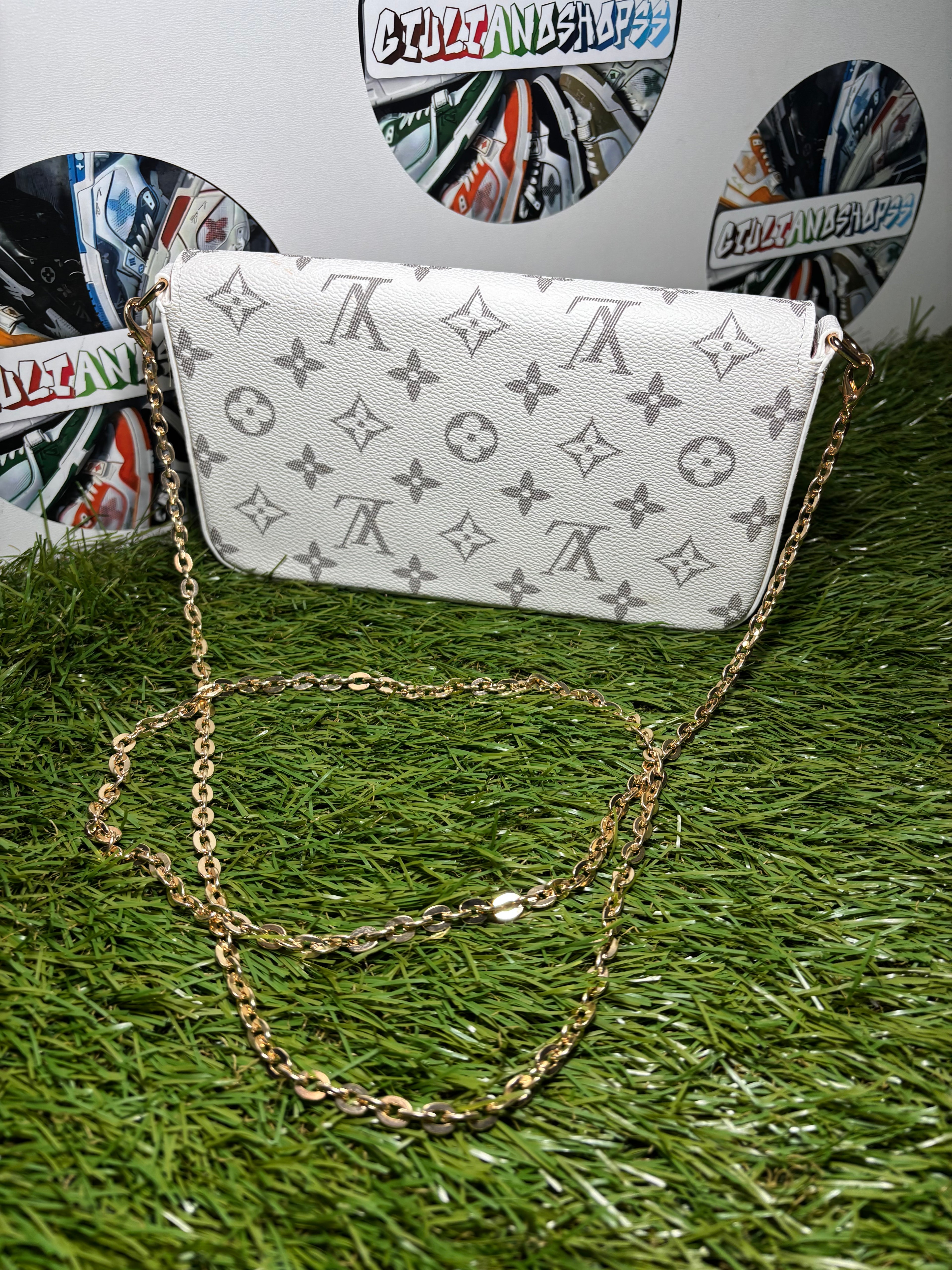 Louis Vuitton Pochette Félicie Tela Monogram - White/Pink