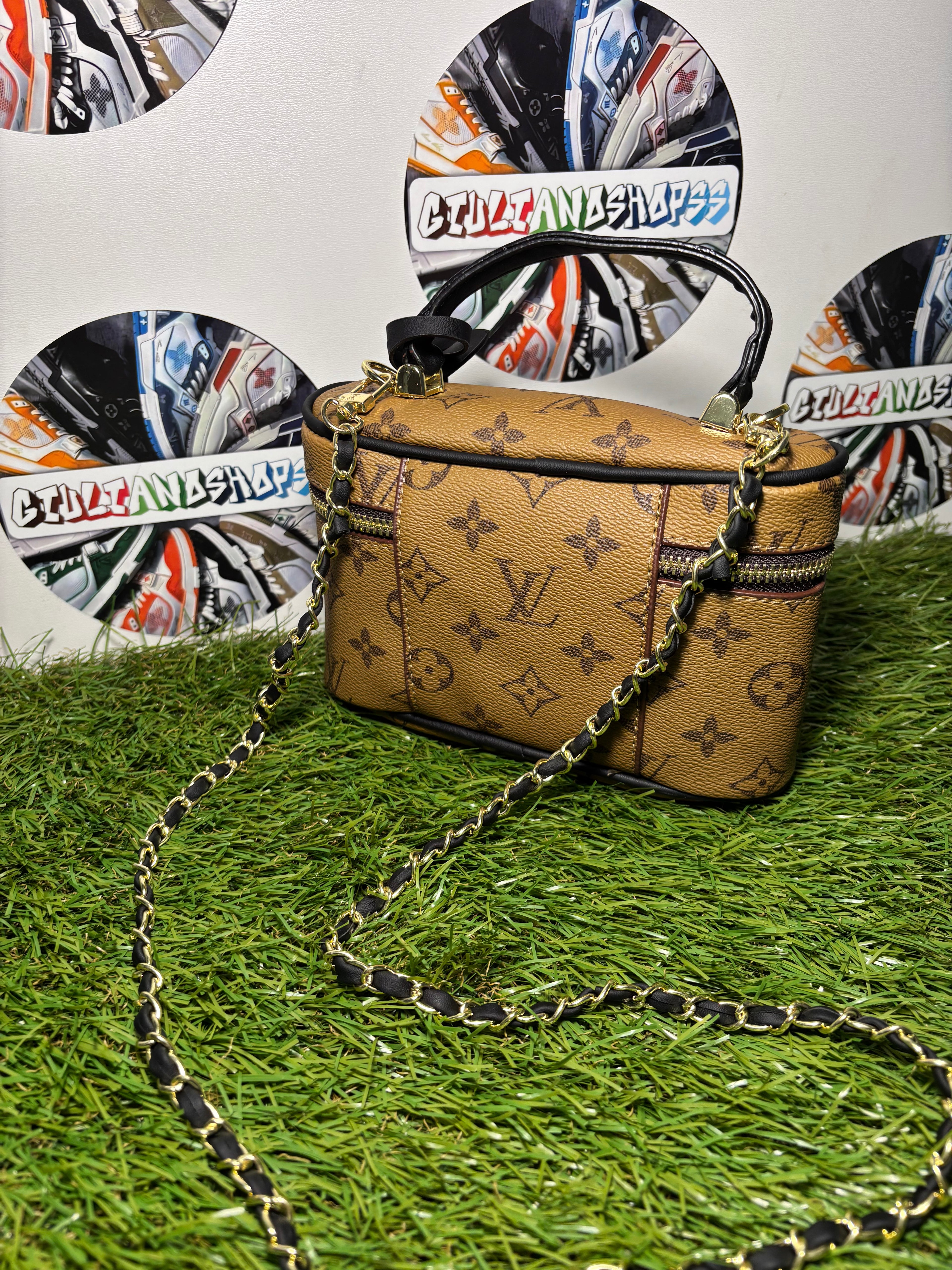 Louis Vuitton Vanity PM in tela Monogram Reverse Marroncino Chiaro