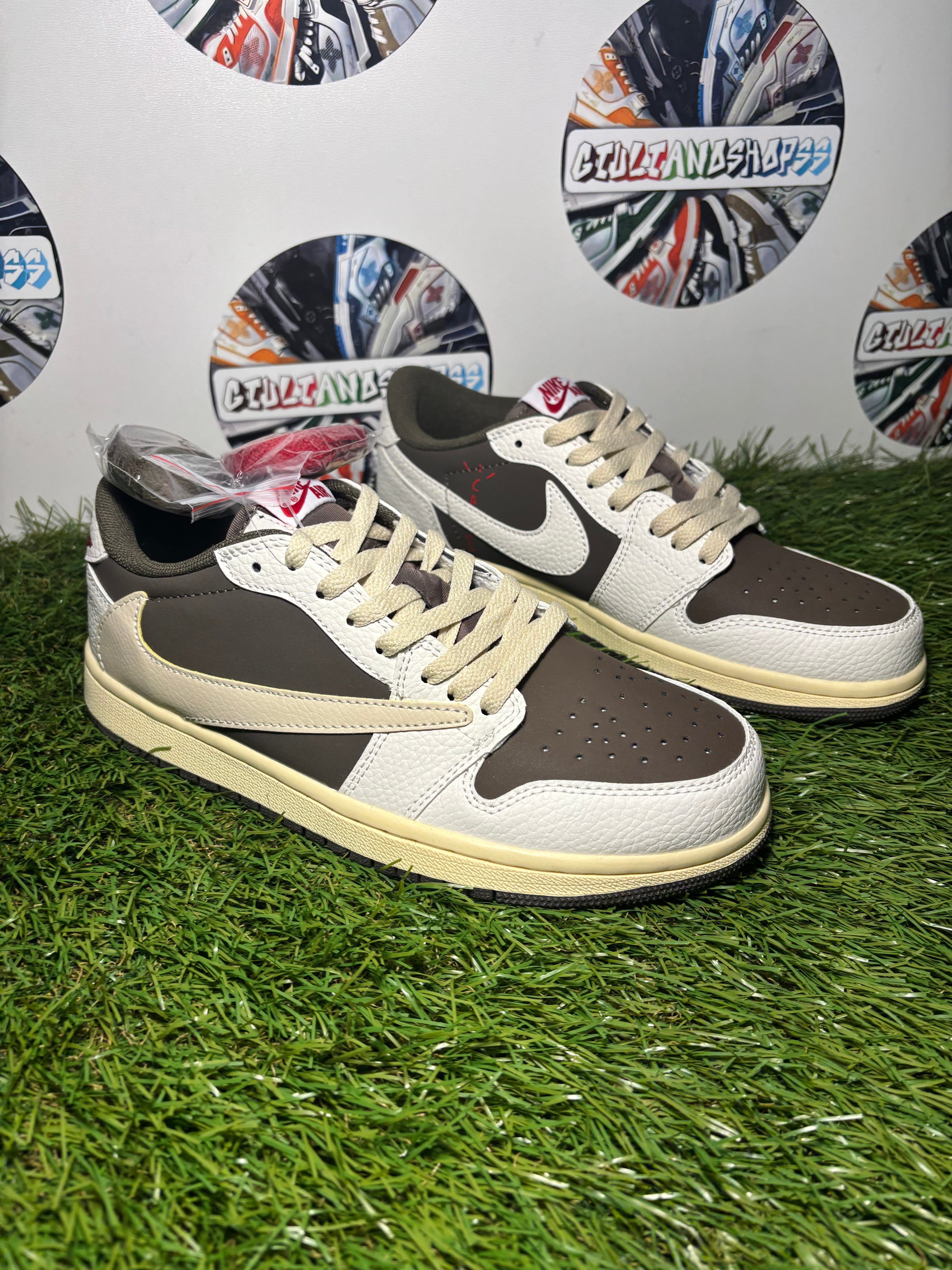 Nike Air Jordan 1 Low travis scott - Grey/White