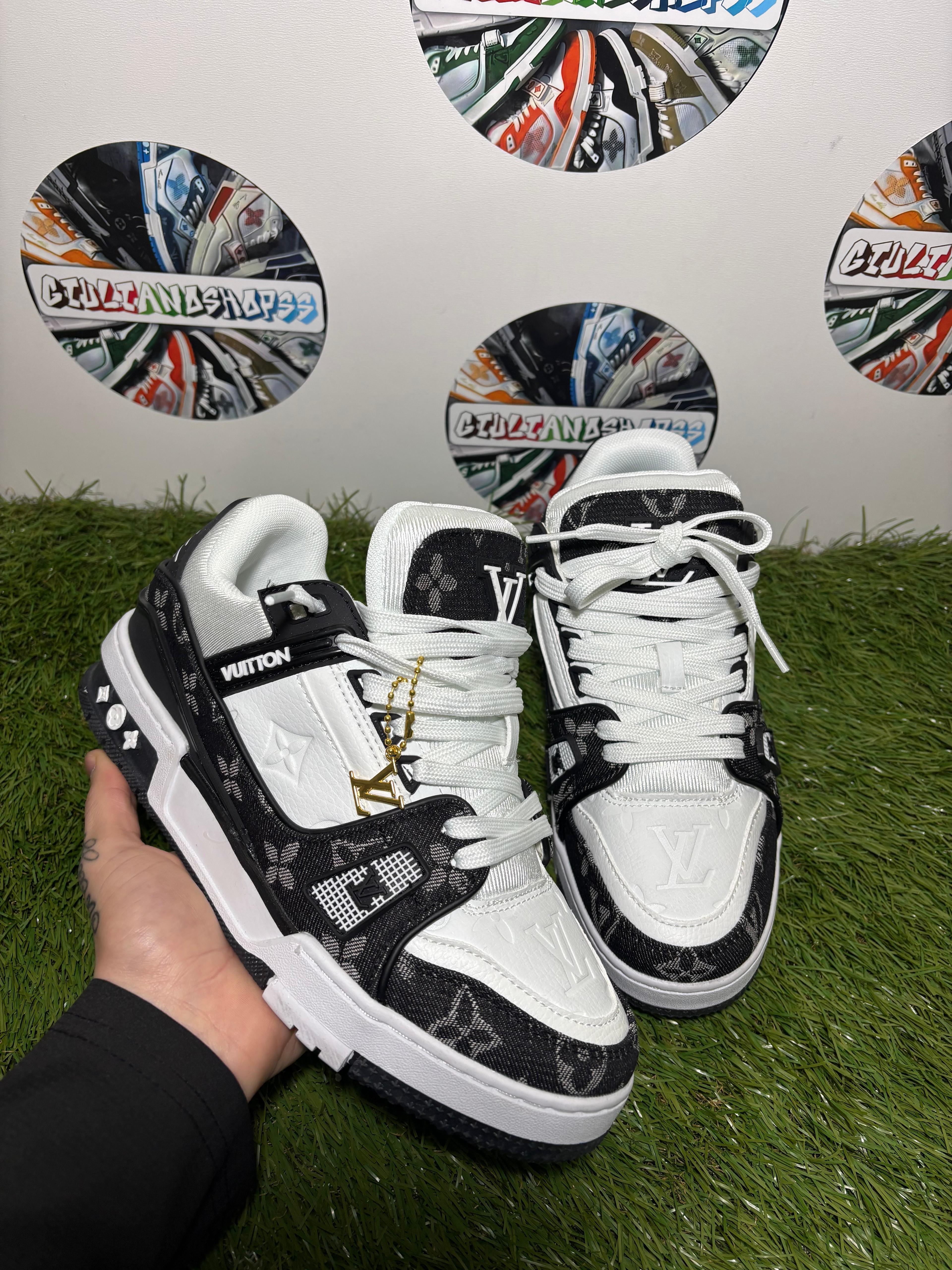 Louis Vuitton LV Trainer - Bianca/Nera Monogram