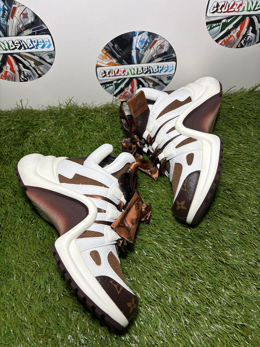 Louis Vuitton Archlight Sneaker - Bianca/Brown Ribbon Laces