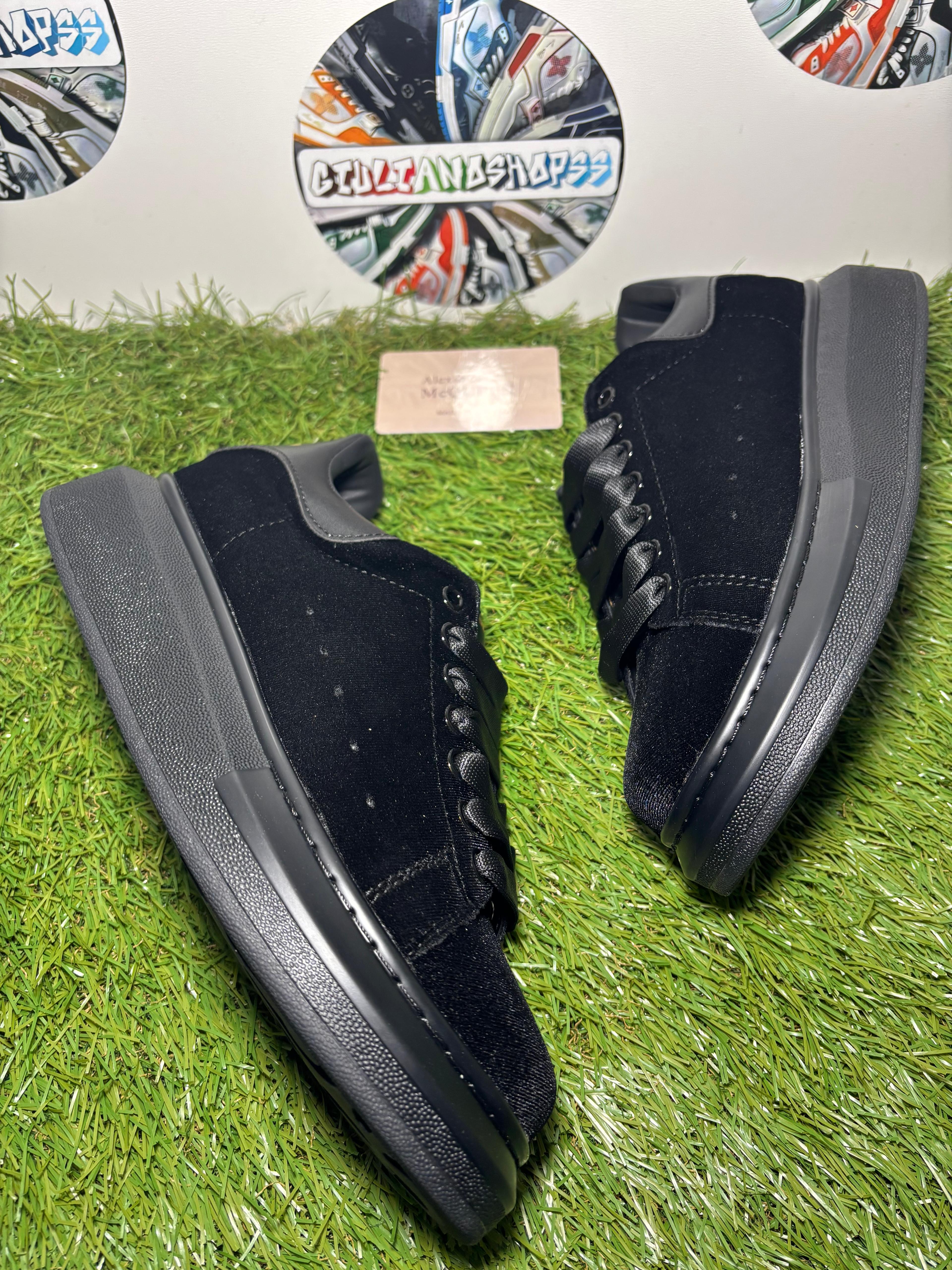 Alexander McQueen Oversized Nero Velluto