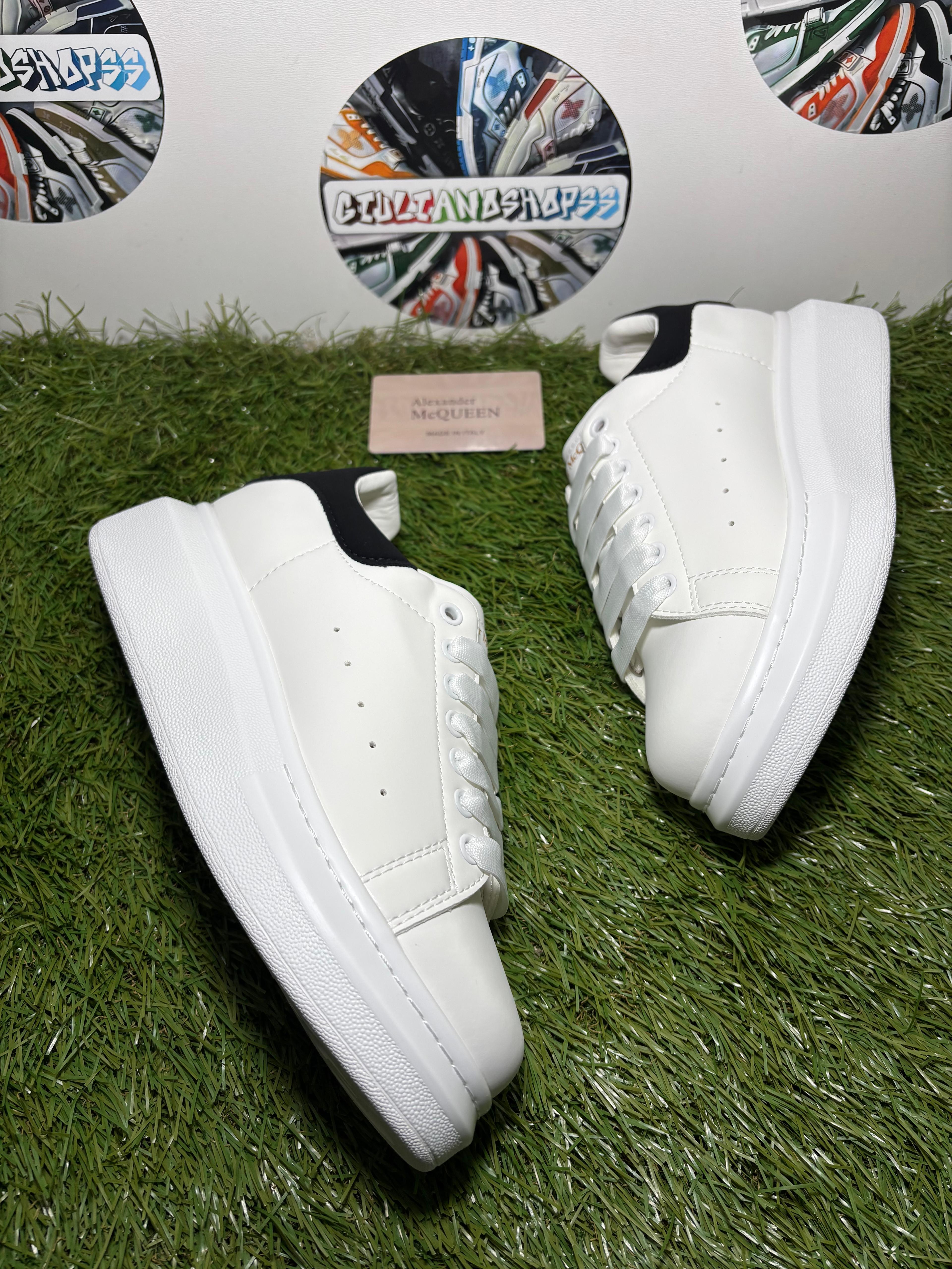 Alexander McQueen Oversized Bianco Nero