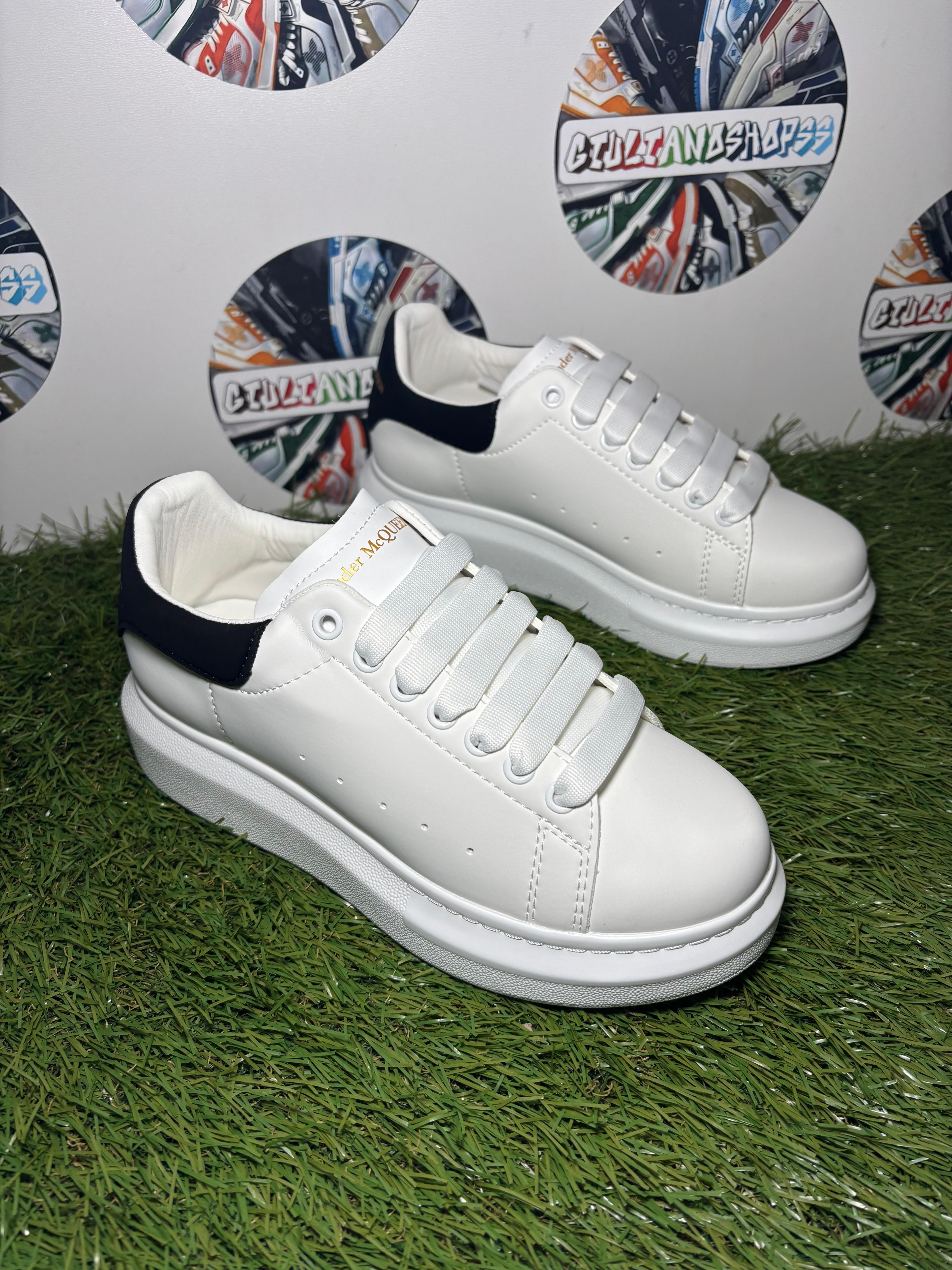 Alexander McQueen Oversized Bianco Nero