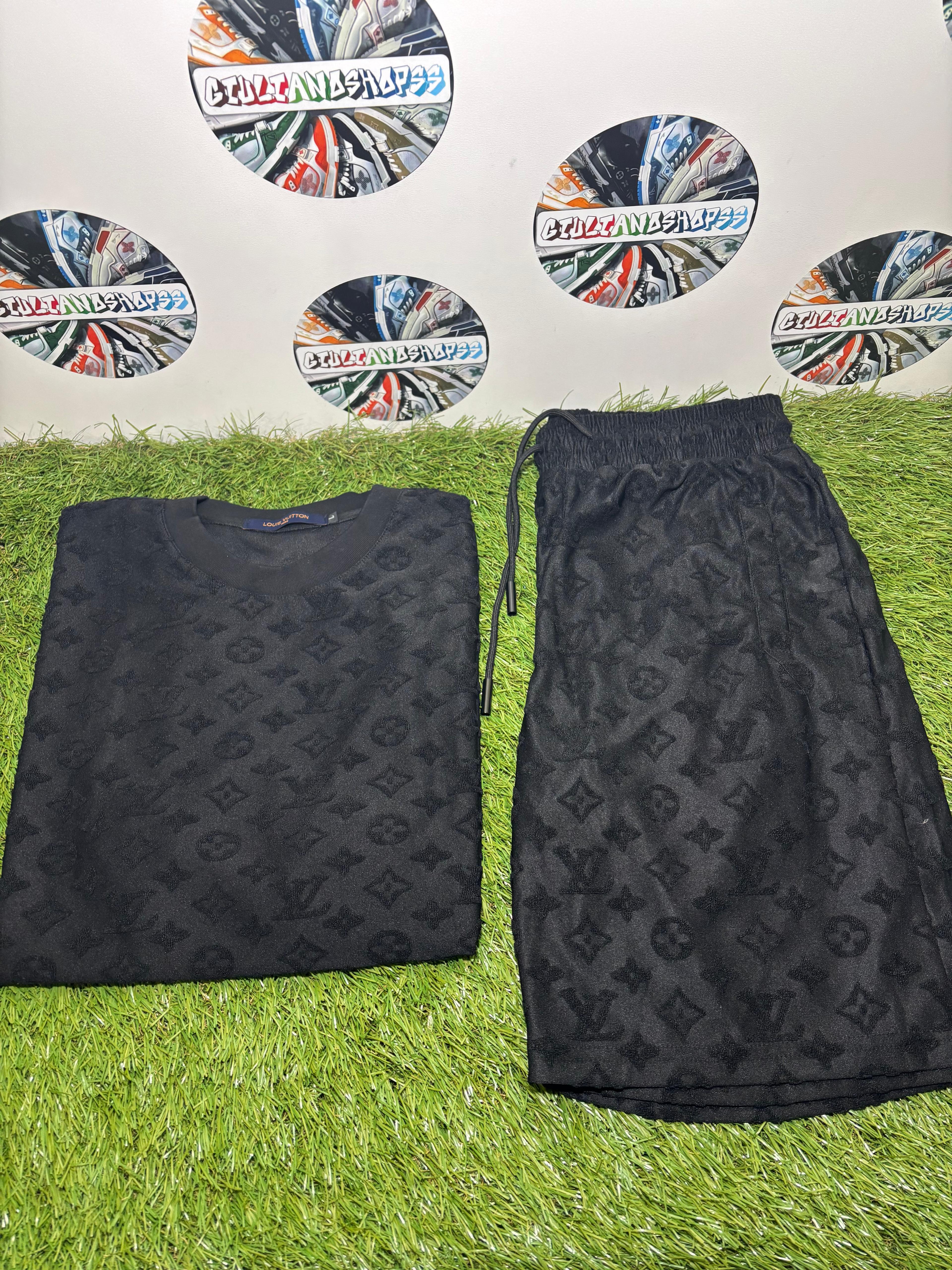 Louis Vuitton Monogram Completo Nero Tono su Tono
