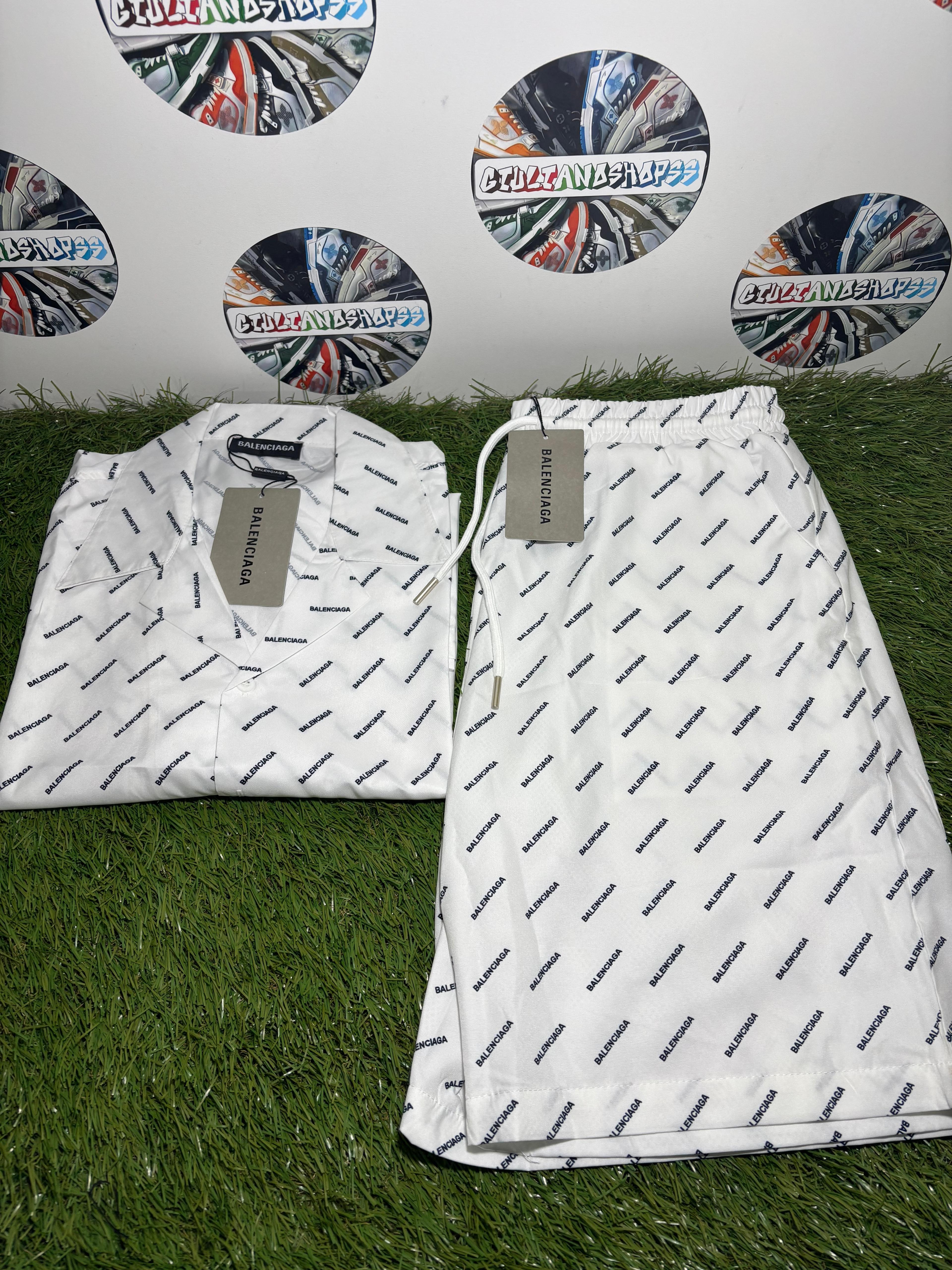 Balenciaga Completo Bianco Logo Allover