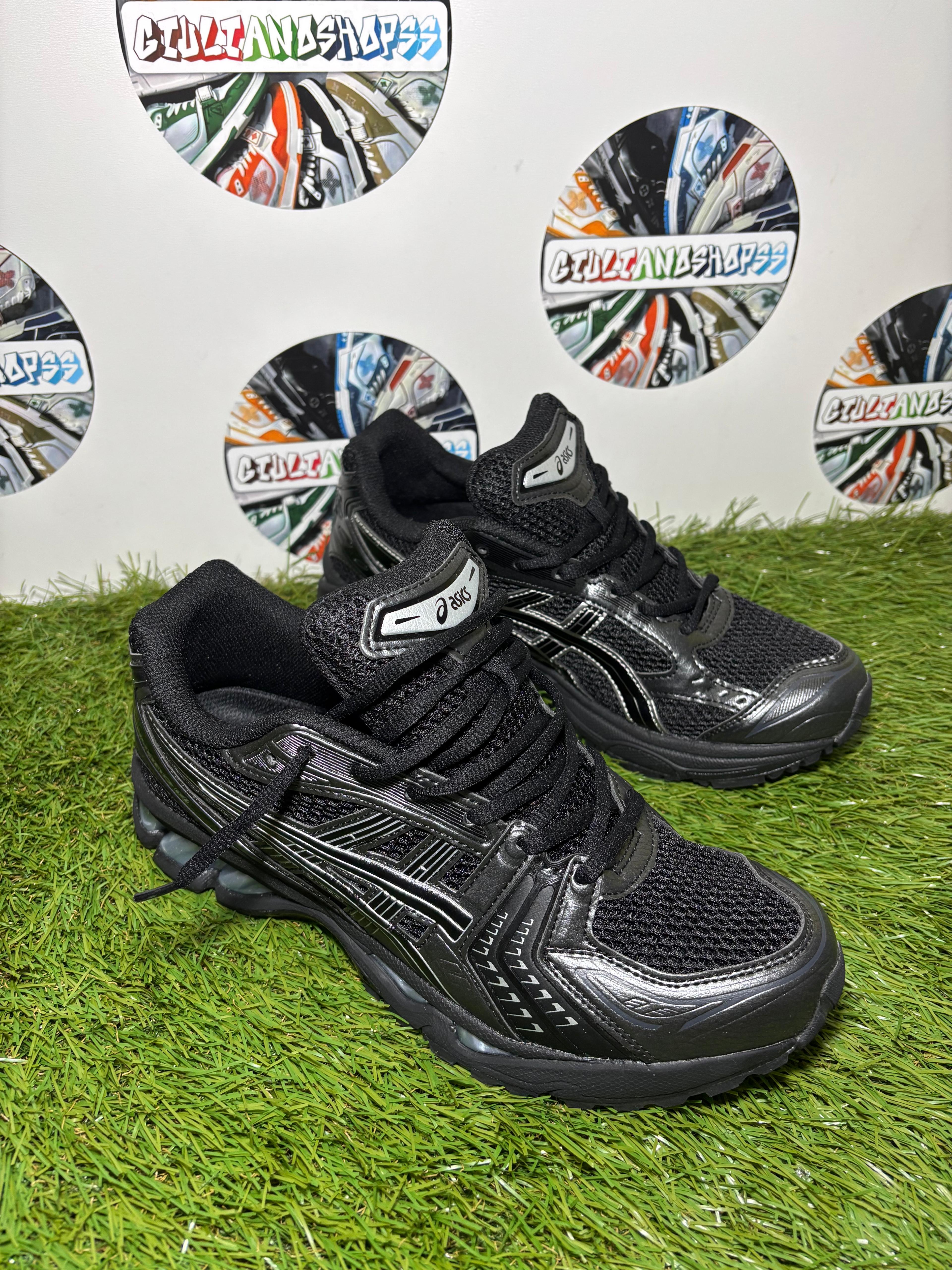 ASICS Gel-Kayano 14 - Nera Total Black