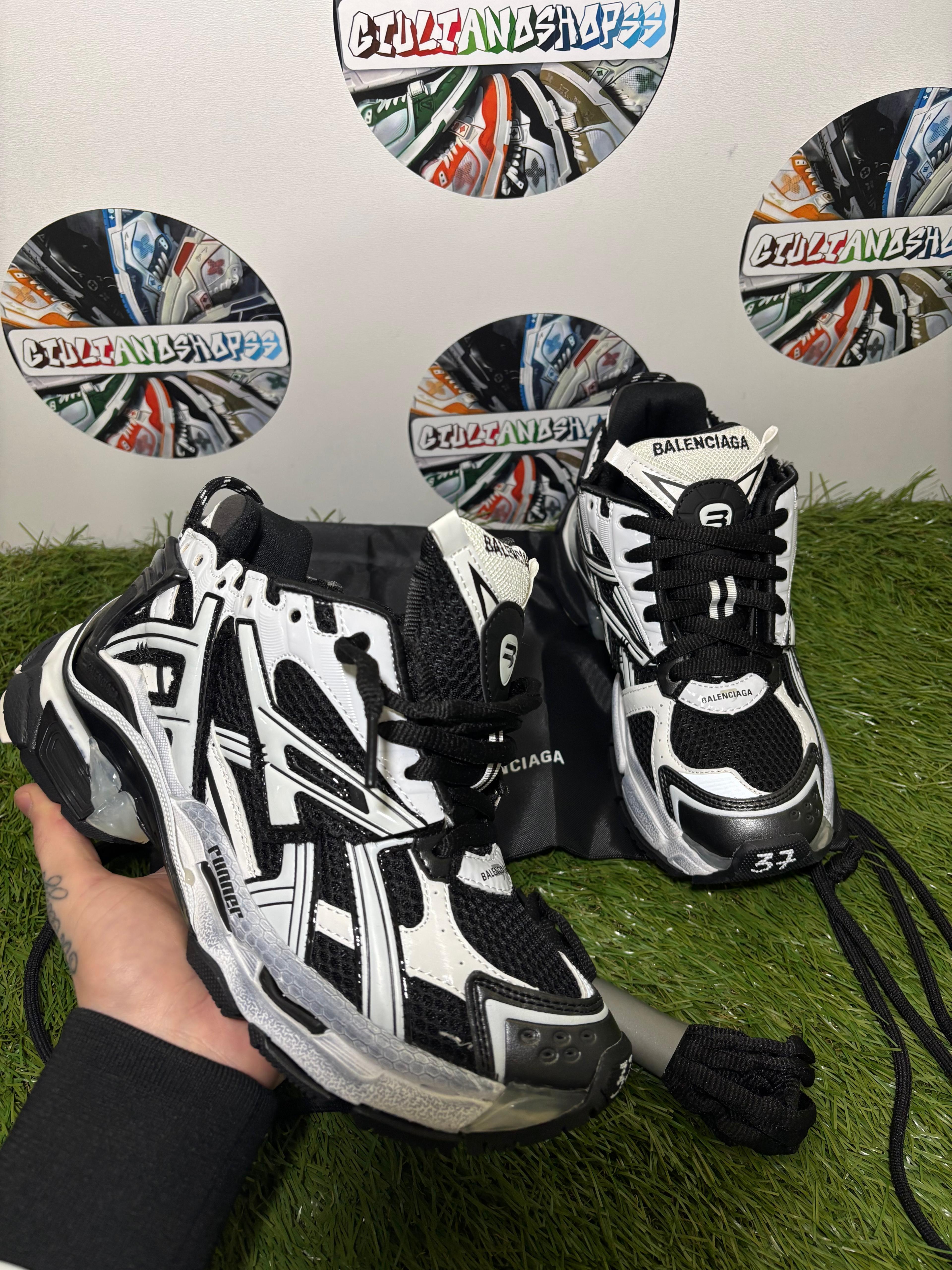 Balenciaga Runner Sneaker - Nera/Bianca