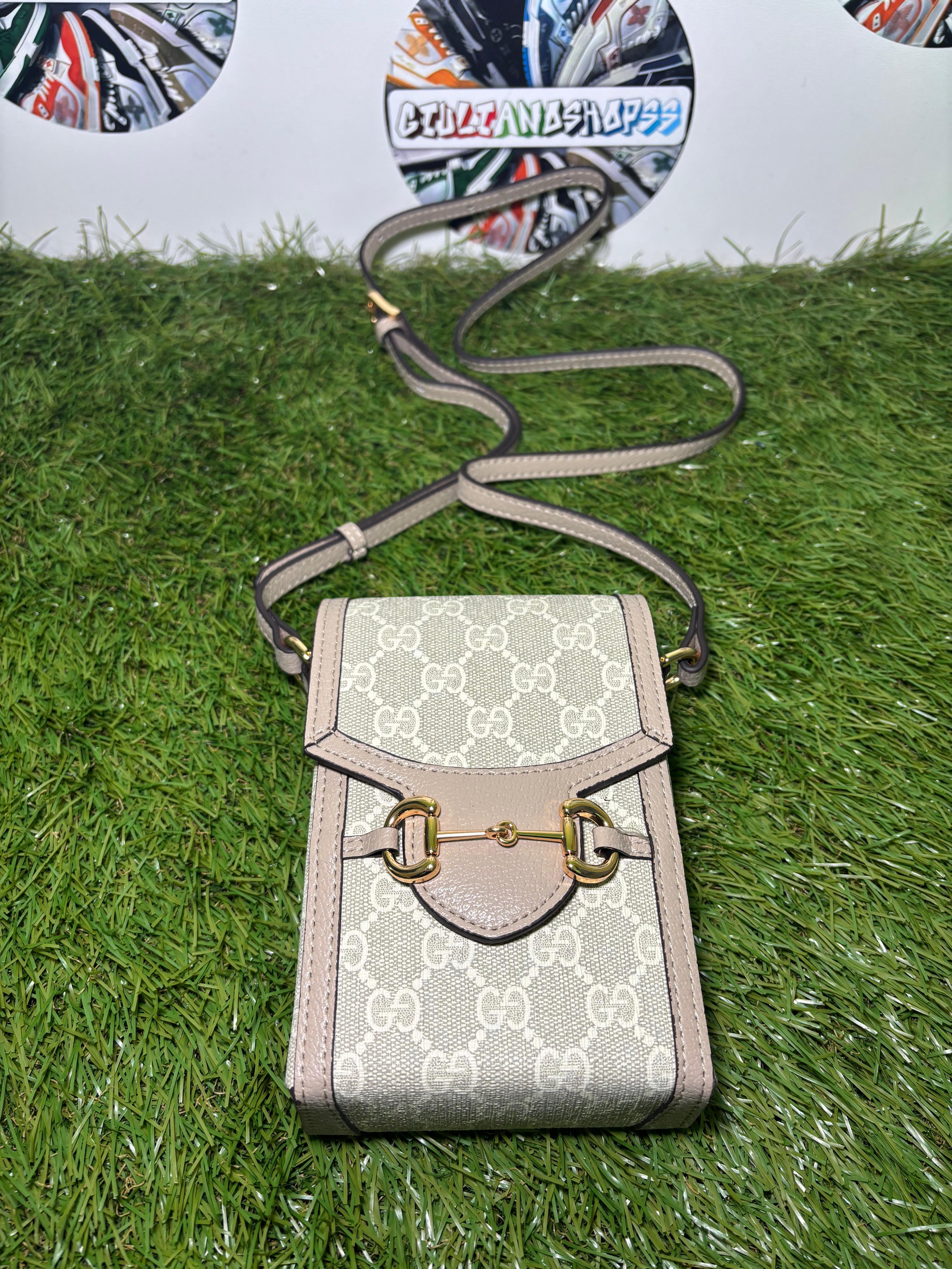 Gucci Horsebit 1955 Phone Bag Beige
