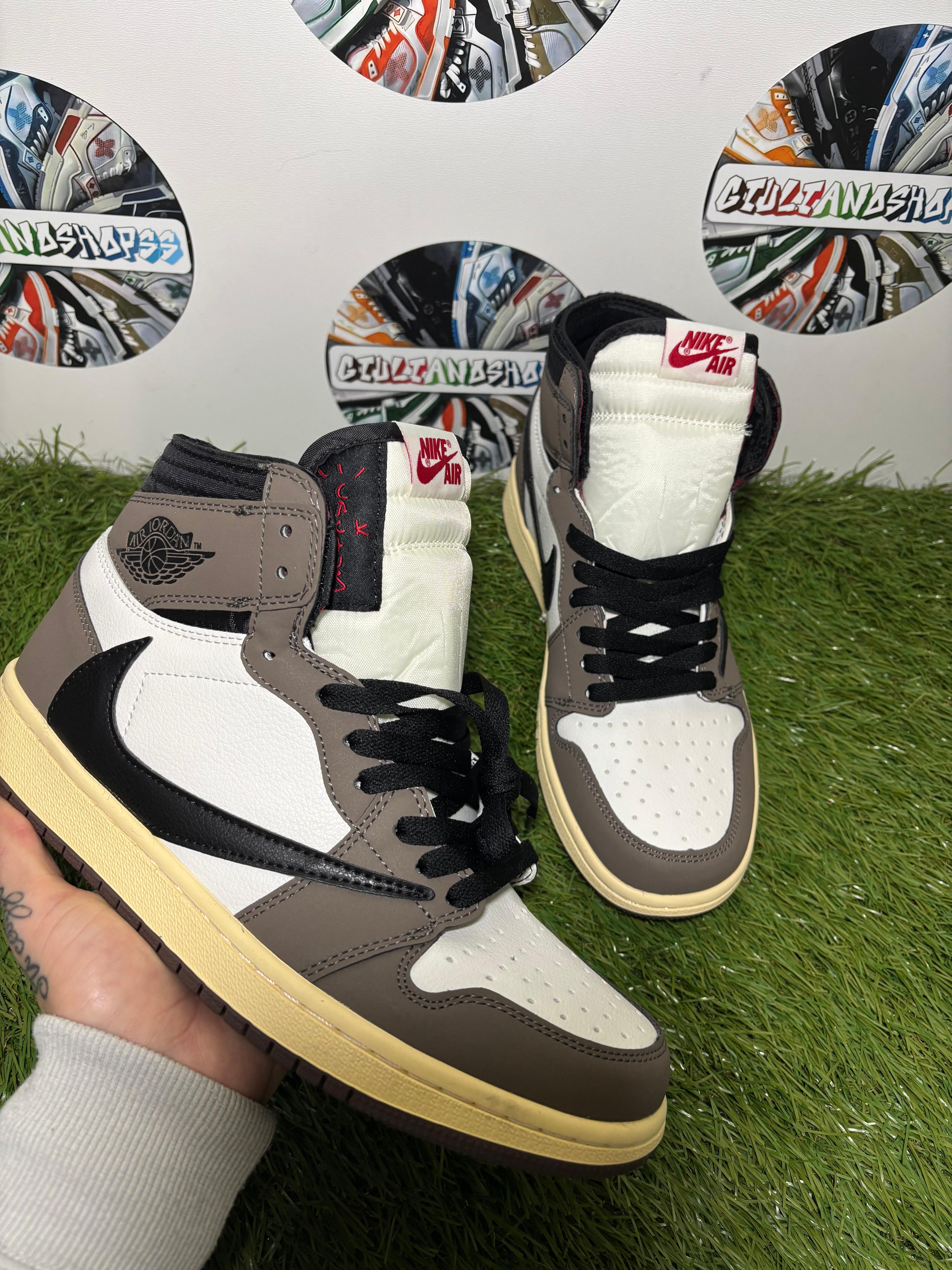 Nike Air Jordan 1 High OG x Travis Scott - Mocha