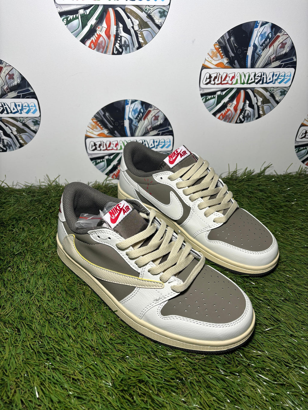 Nike Air Jordan 1 Low travis scott - Grey/White