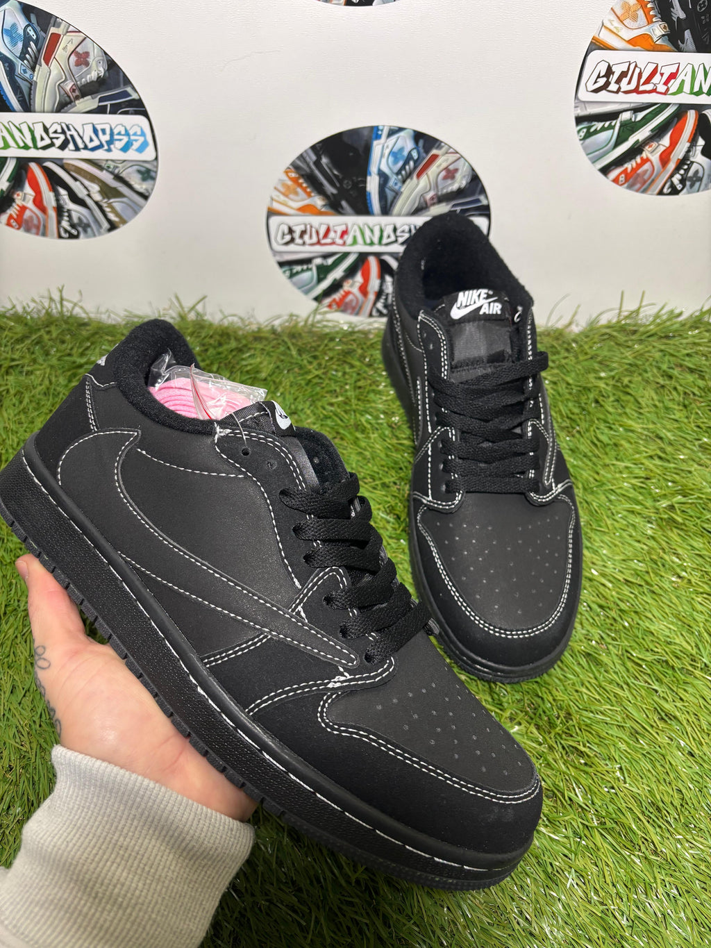 Nike Air Jordan 1 Low - Triple Black