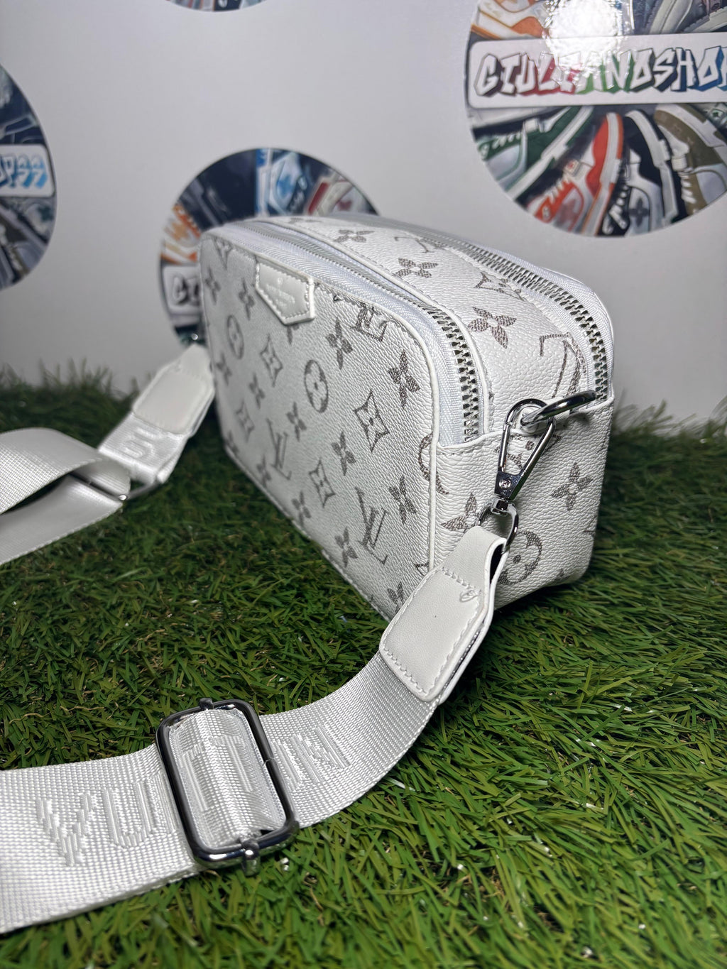 Louis Vuitton Alpha Wearable Wallet Eclipse