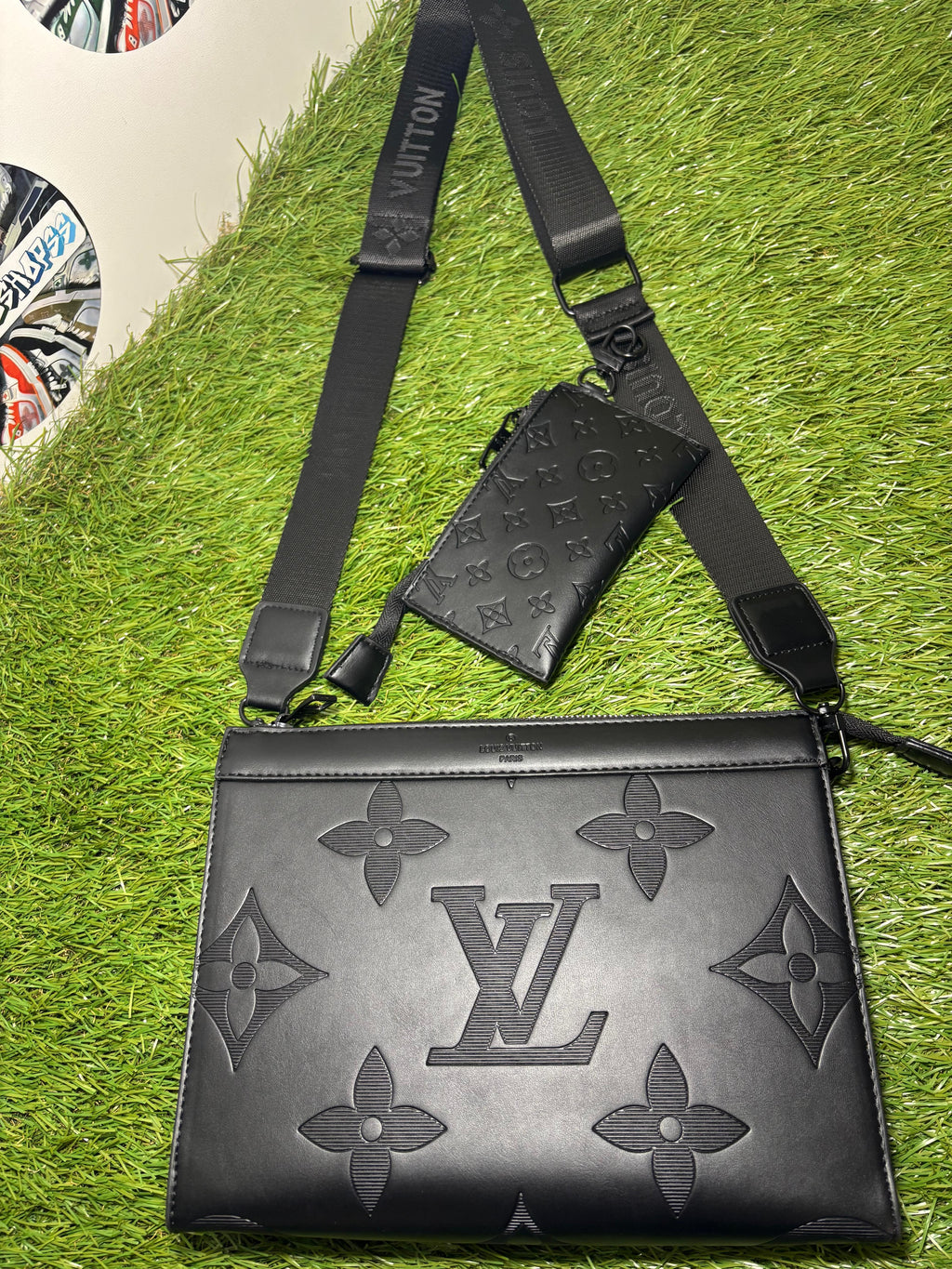Louis Vuitton Duo Messenger Empreinte Giant Nero