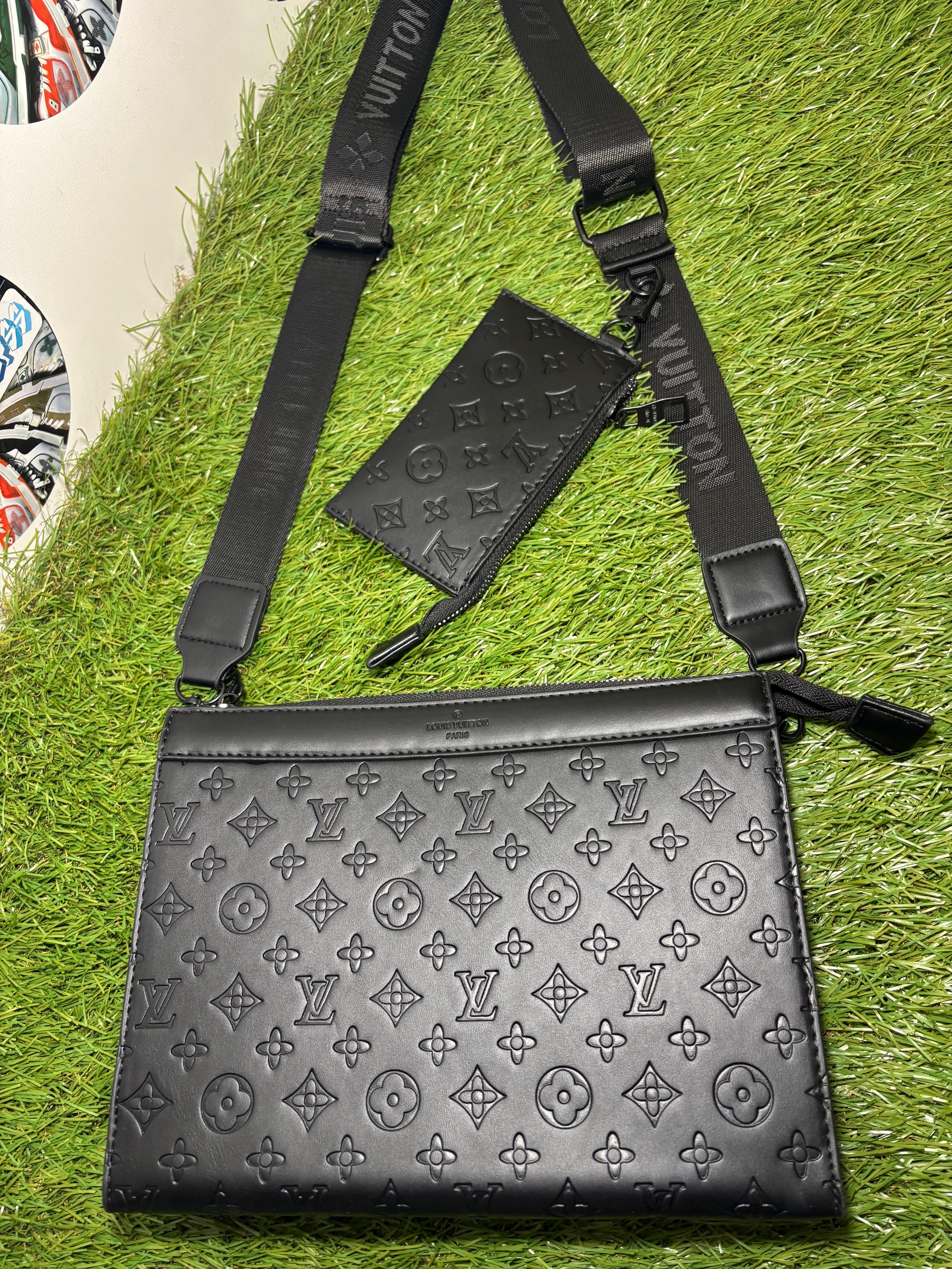 Louis Vuitton Duo Messenger Shadow Nero
