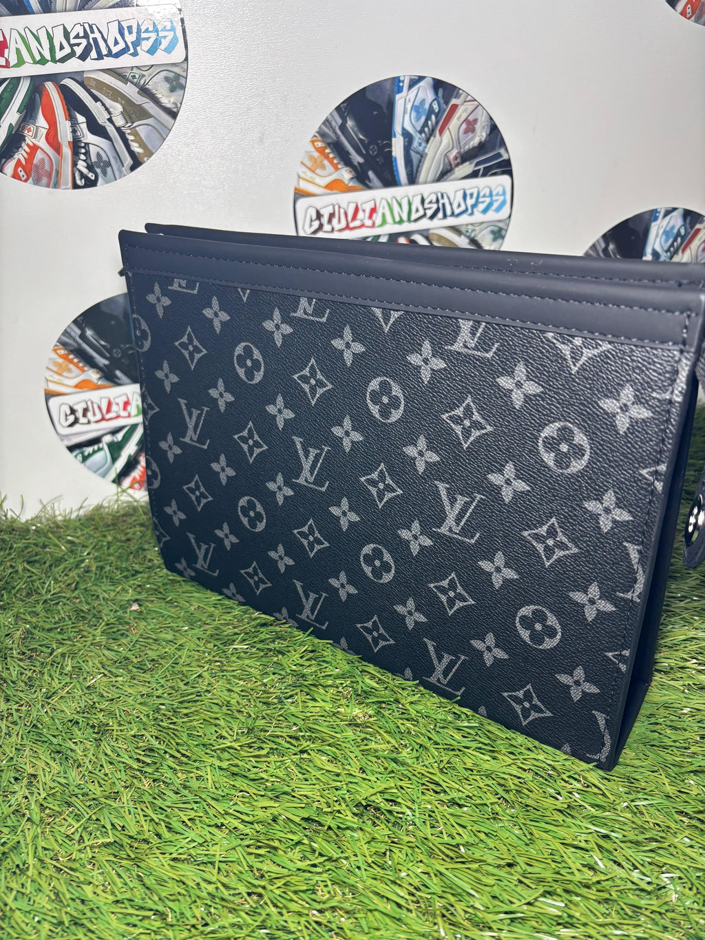 Louis Vuitton Pochette Voyage Eclipse
