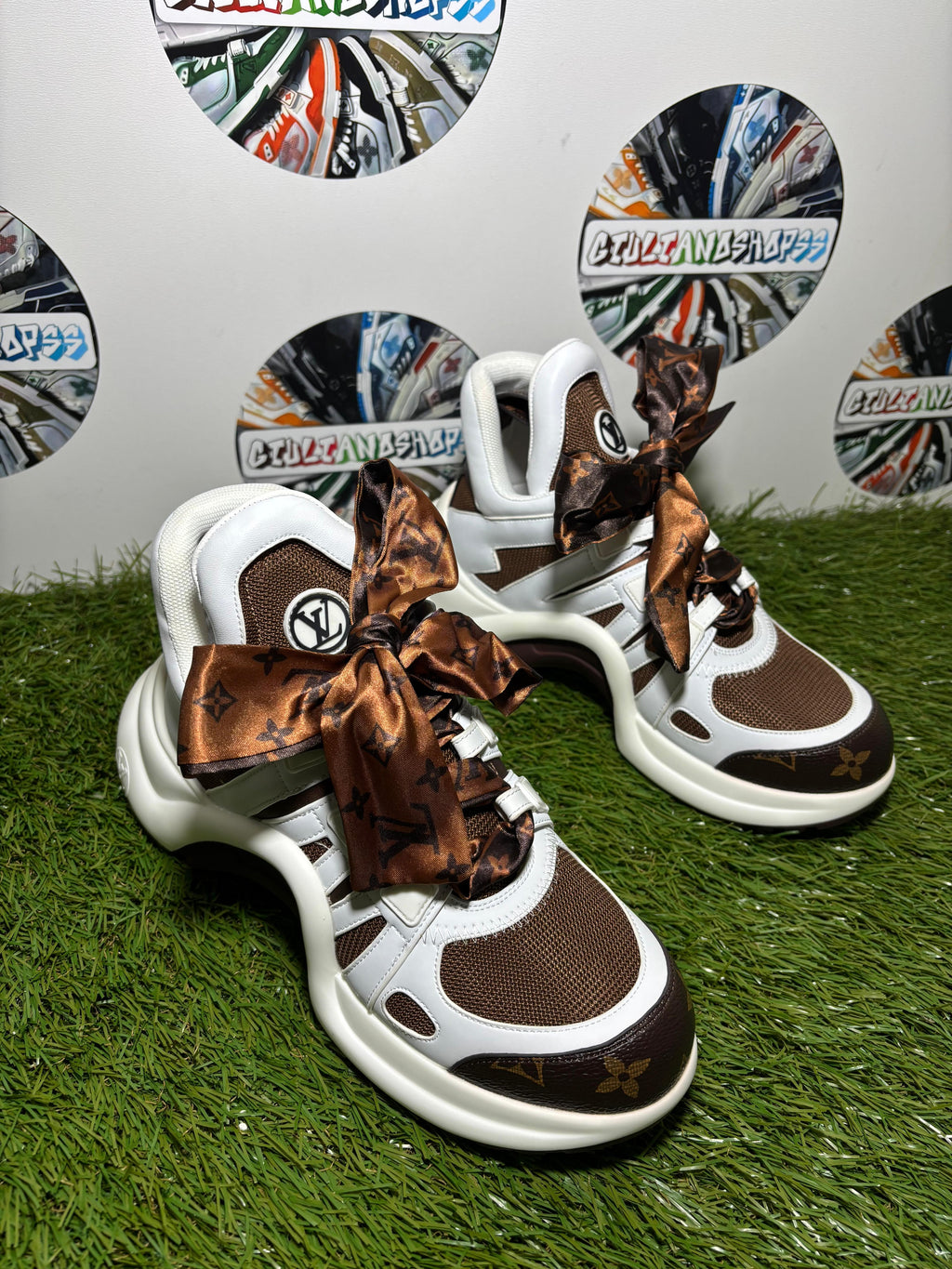 Louis Vuitton Archlight Sneaker - Bianca/Brown Ribbon Laces