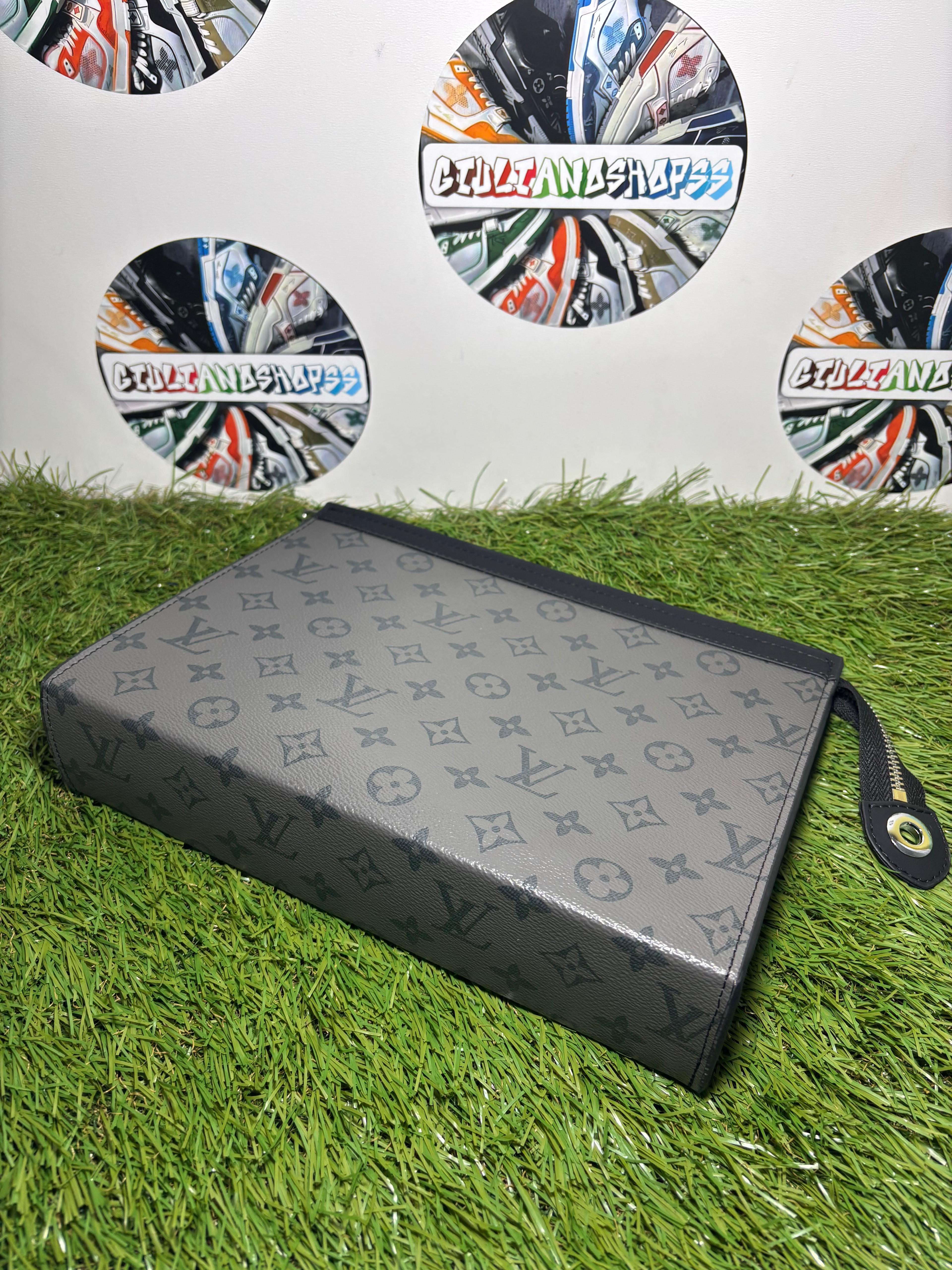 Louis Vuitton Pochette Voyage MM - Monogram Eclipse