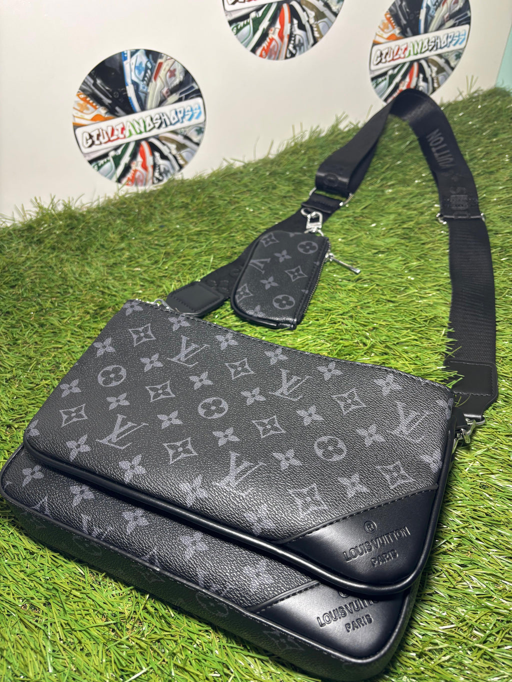Louis Vuitton Trio Messenger - Monogram Eclipse
