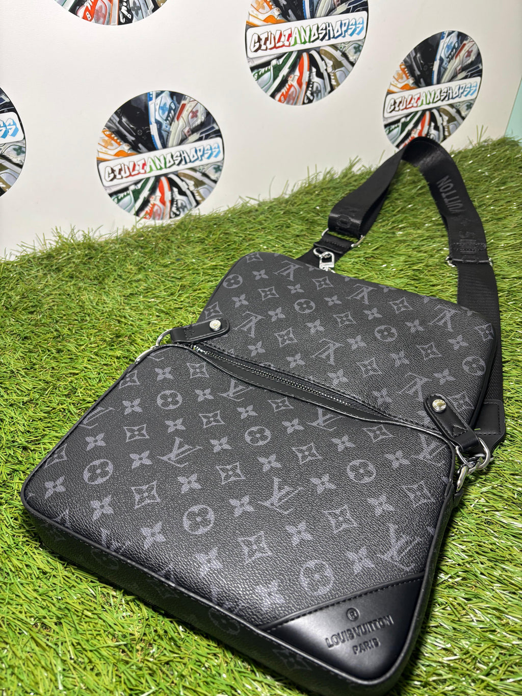 Louis Vuitton Trio Messenger - Monogram Eclipse