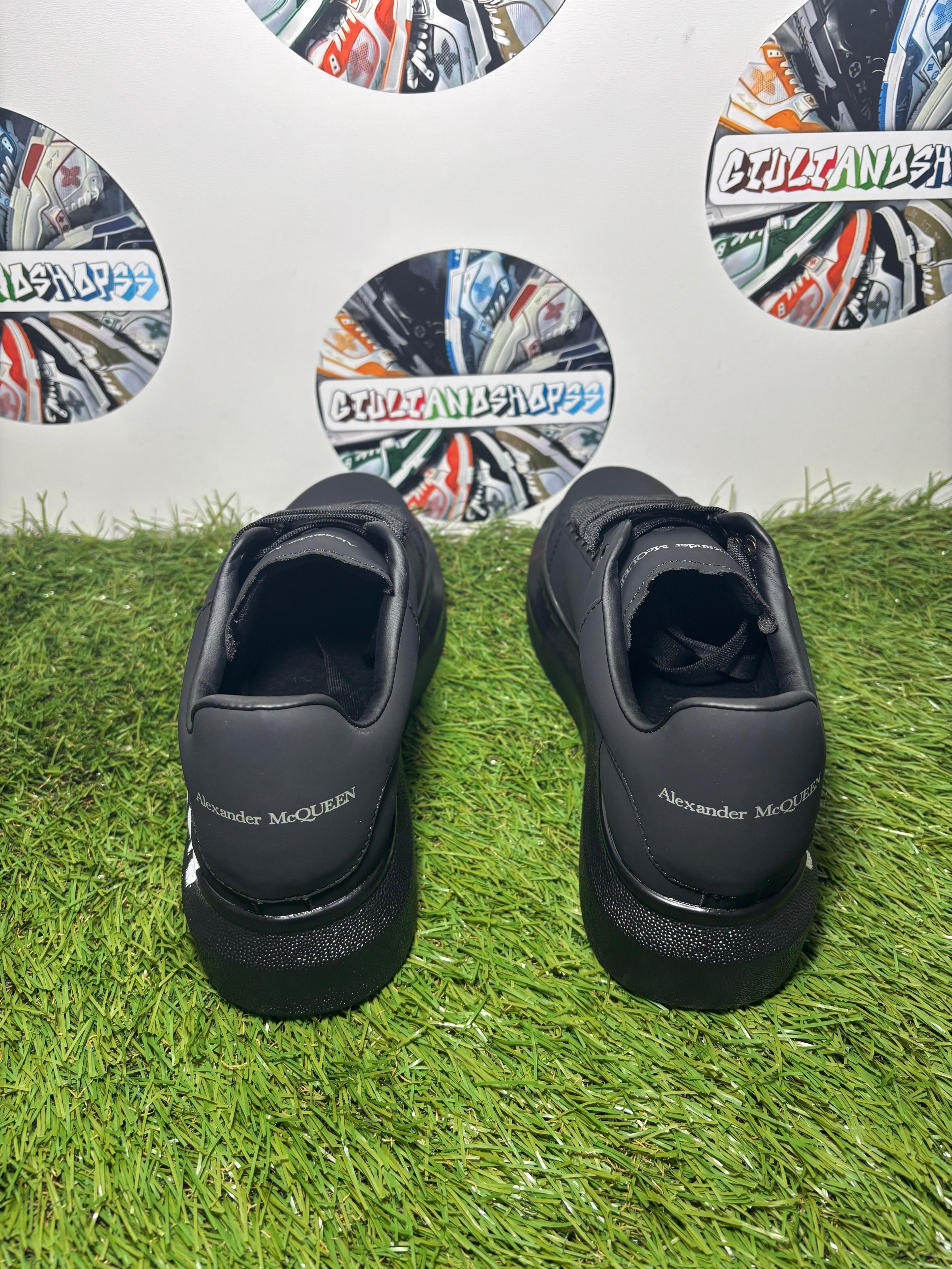 Alexander McQueen Oversized Graffiti - Nera