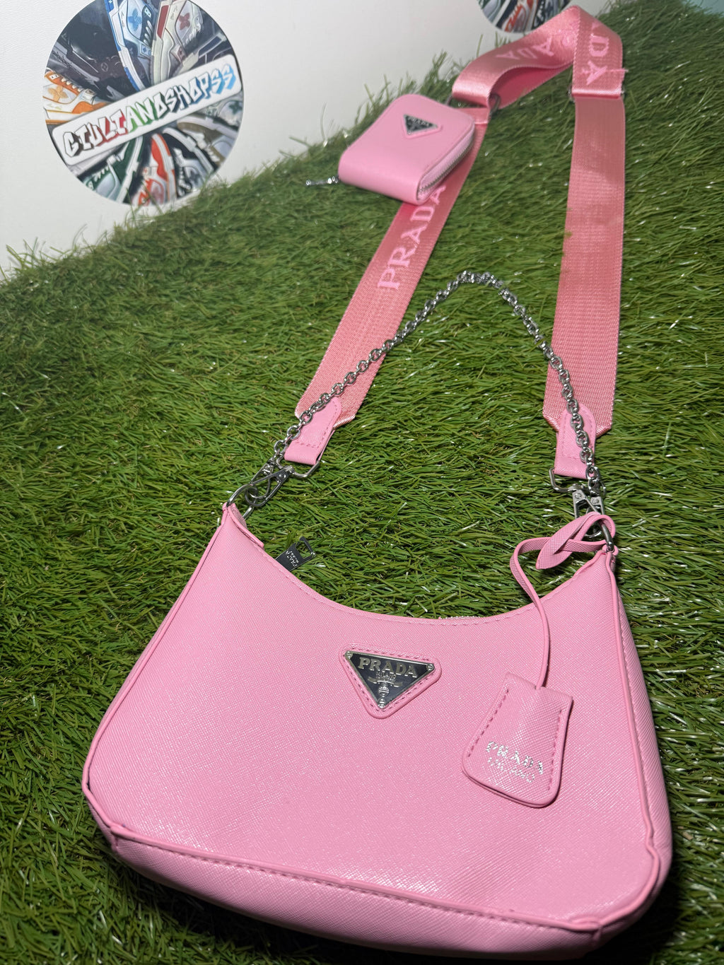 Prada Re-Edition 2005 Rosa